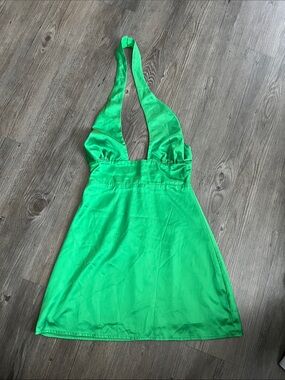BEGINNING BOUTIQUE Bright Halter Backless Dress